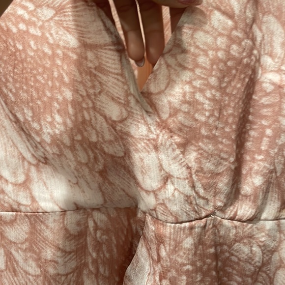 Dress - Picture 4 of 7